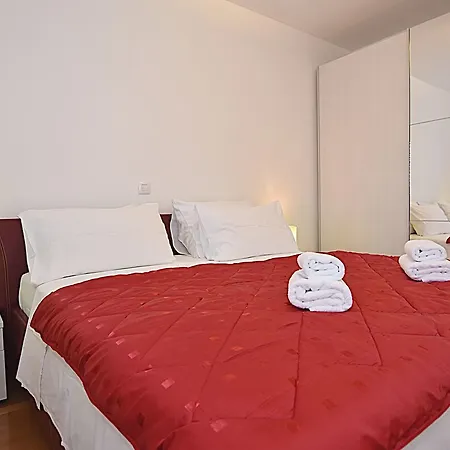 Luxury Two Bedroom 扎达尔