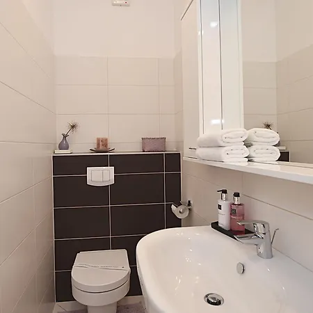 Luxury Two Bedroom 公寓 扎达尔