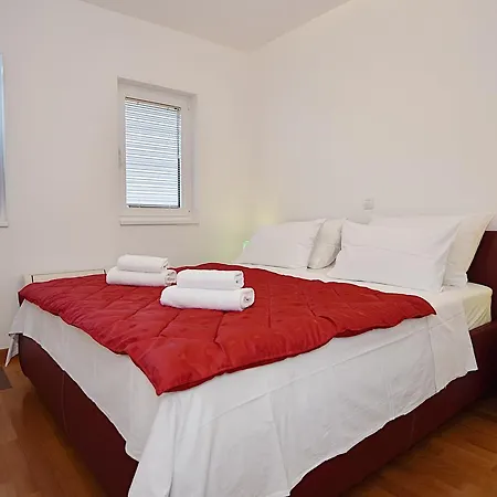 Luxury Two Bedroom 公寓 扎达尔